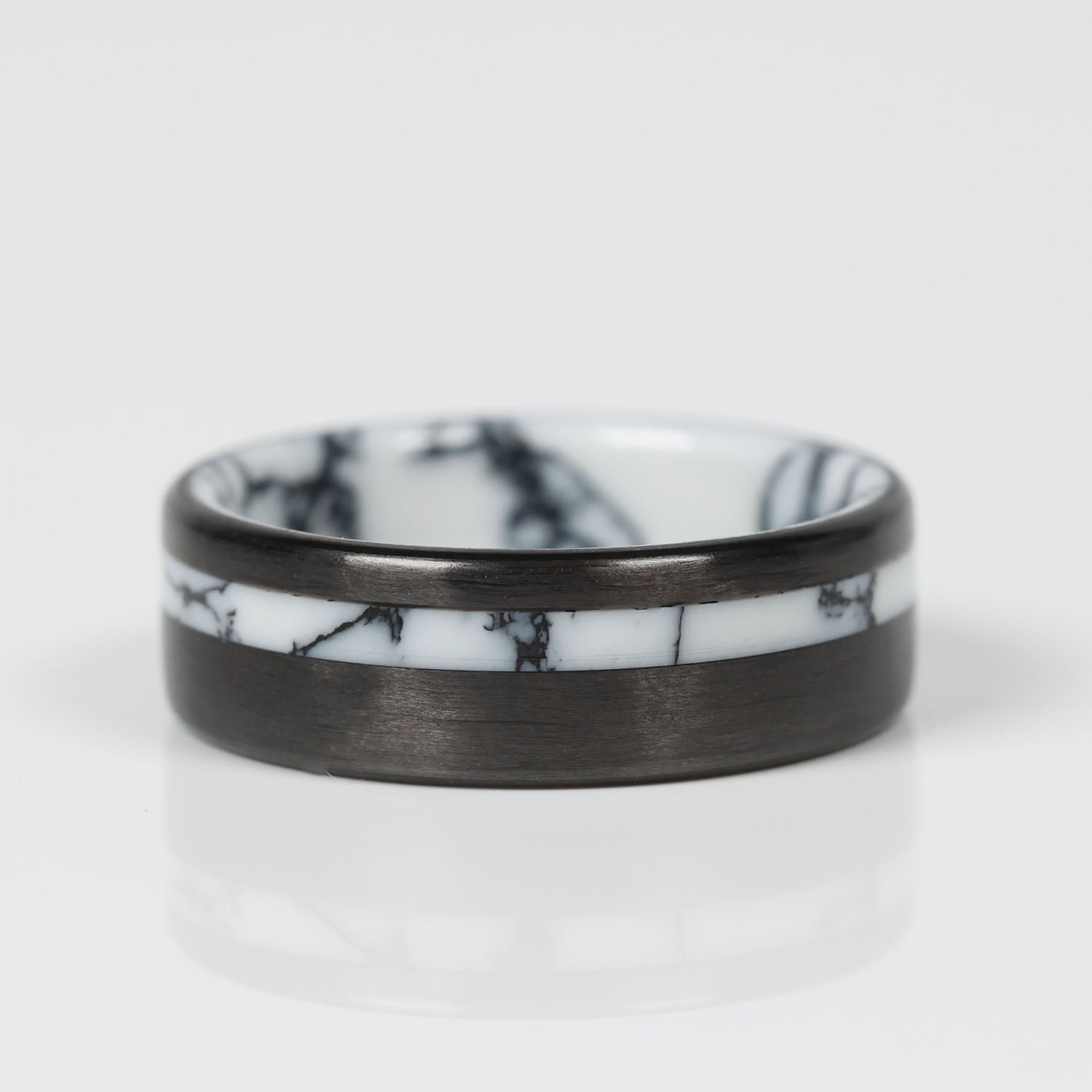Black & White TruStone Marble Liner & Offset Stripe with