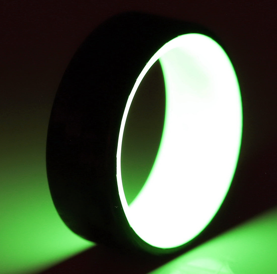 Yellow Glowing Resin Ring with Carbon Fiber glowing close up